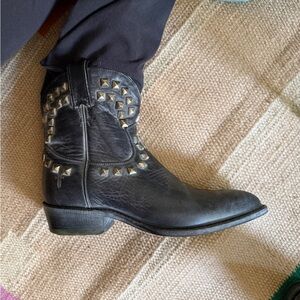 Authentic Frye Black Studded Ankle Booties, Size - 10 (eu 40)